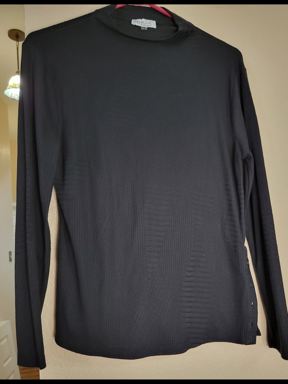 Simply Styled Black Long Sleeve Ribbed Tunic Top